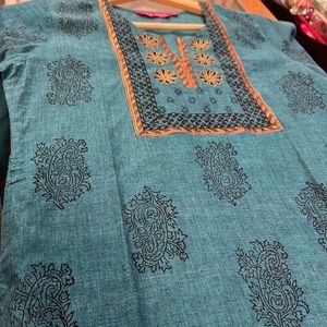 New tunic top, shirt length 29 inches